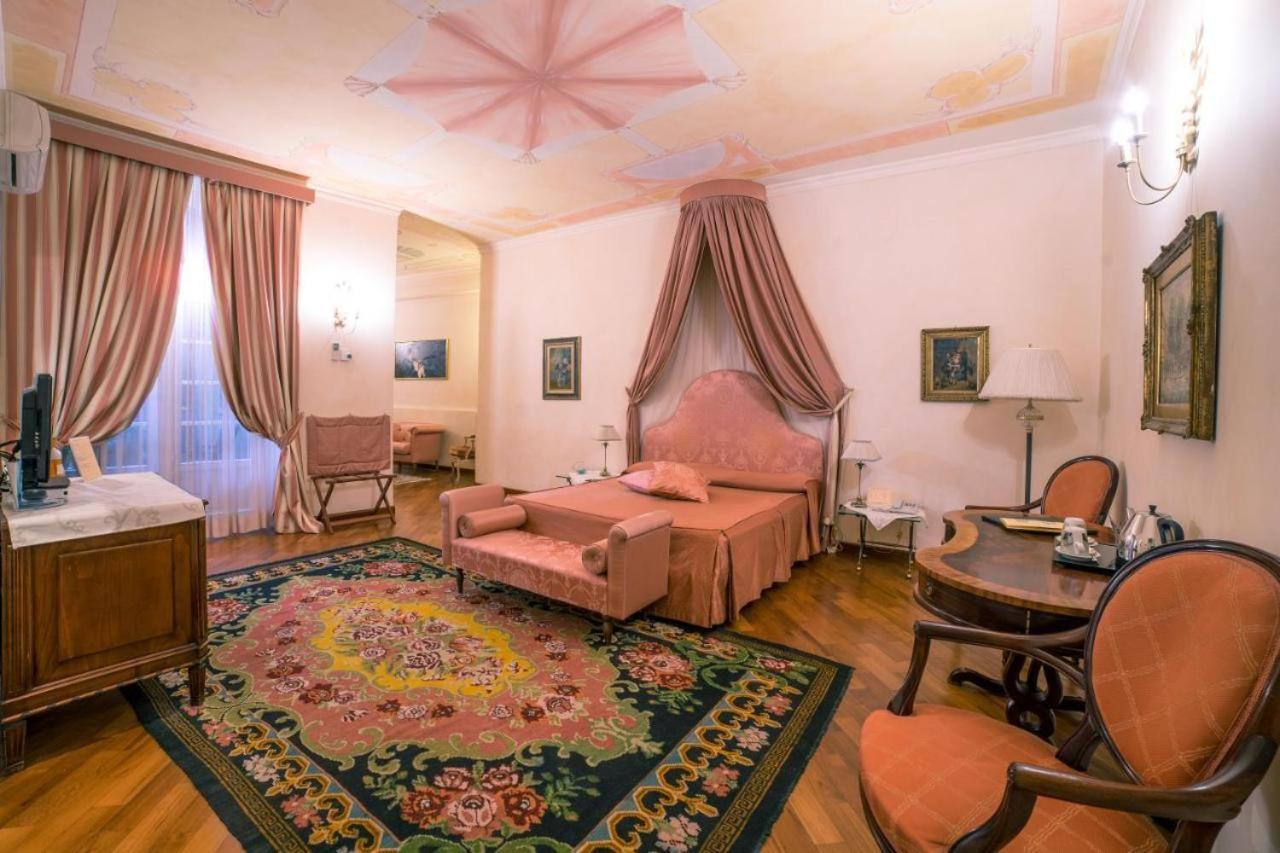 Palazzo Finati Bed & Breakfast Alba  Luaran gambar
