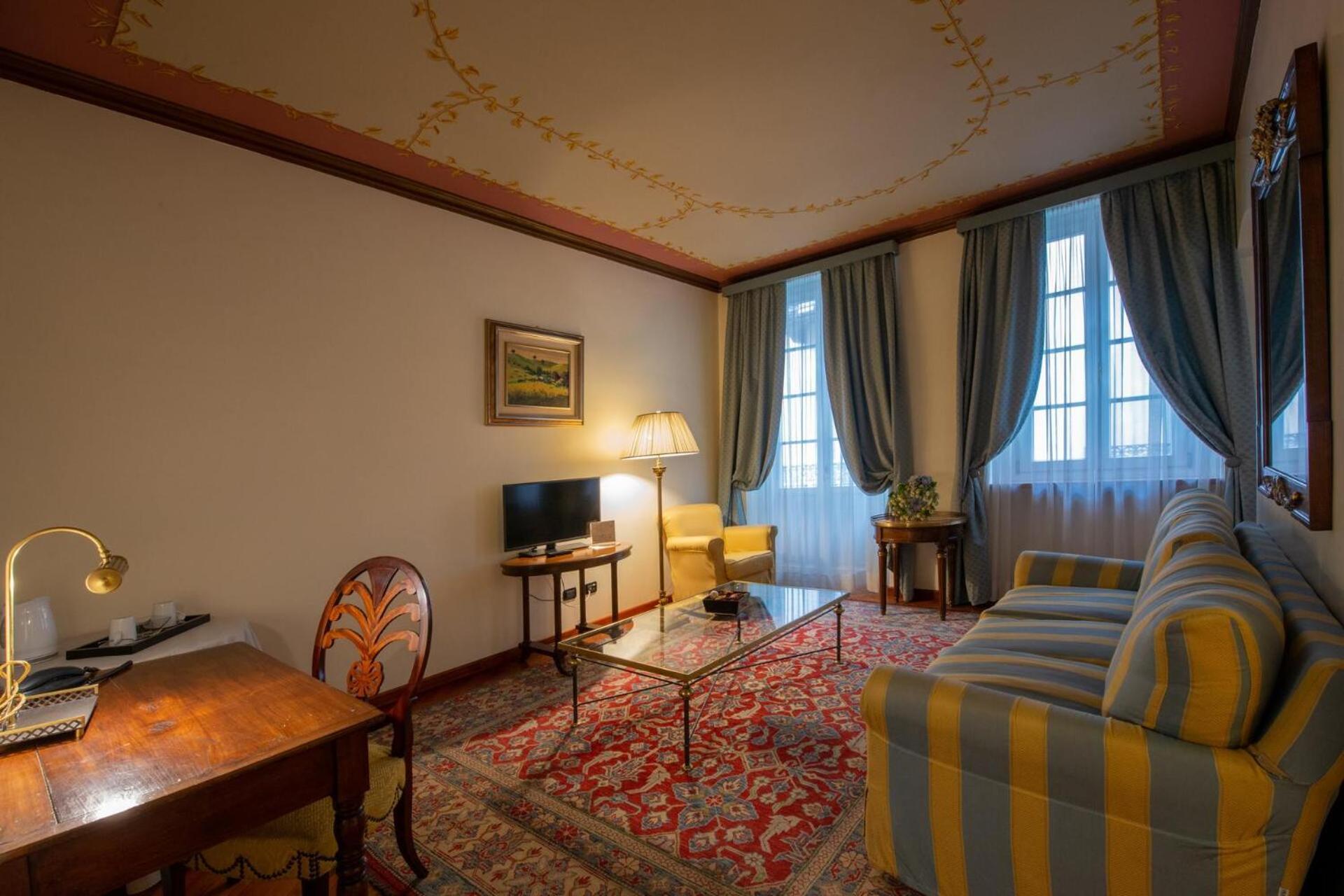 Palazzo Finati Bed & Breakfast Alba  Luaran gambar