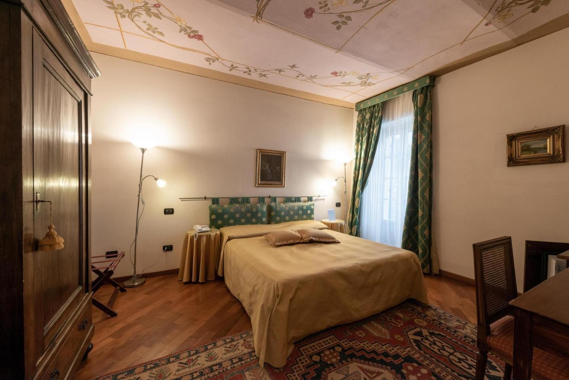 Palazzo Finati Bed & Breakfast Alba  Luaran gambar