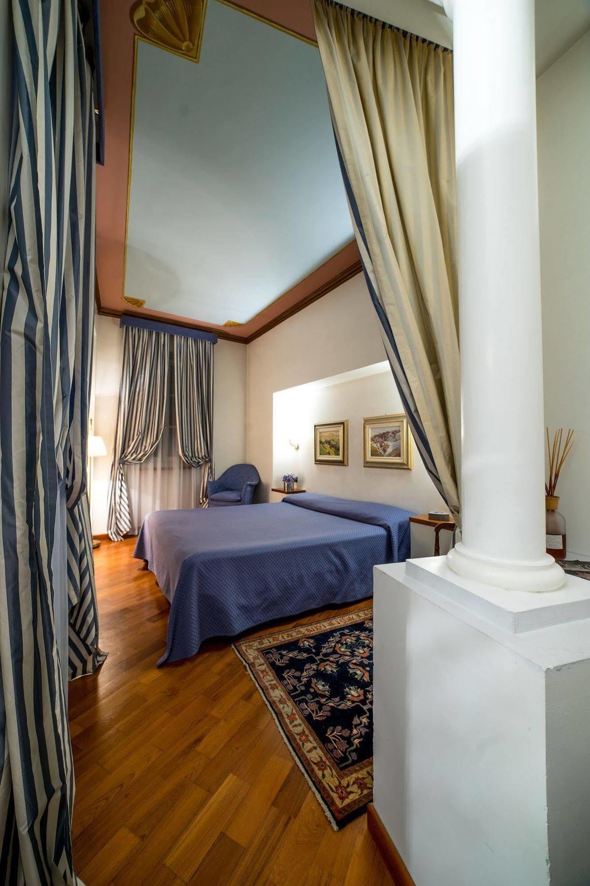 Palazzo Finati Bed & Breakfast Alba  Luaran gambar